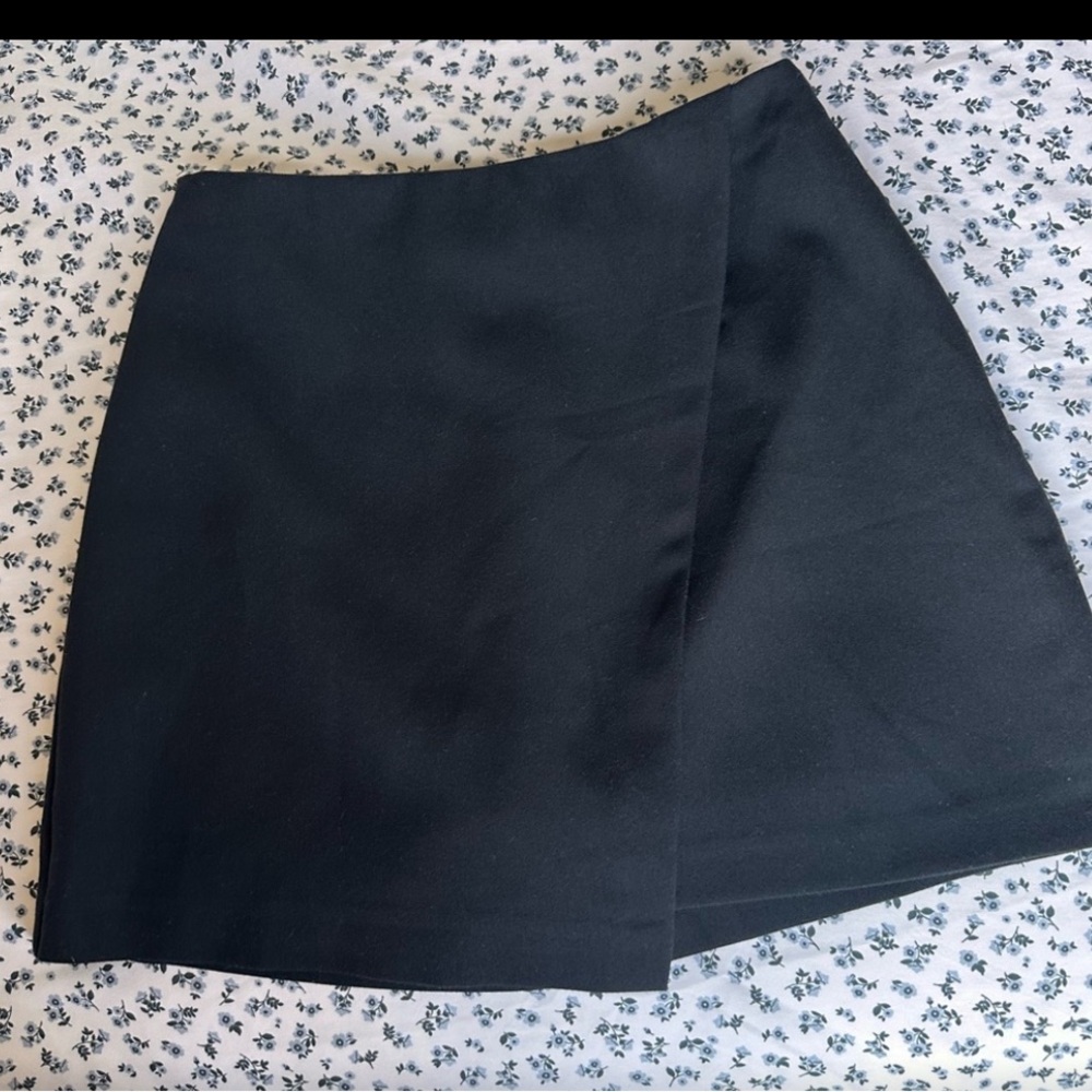 Abercrombie & Fitch Black Skirt